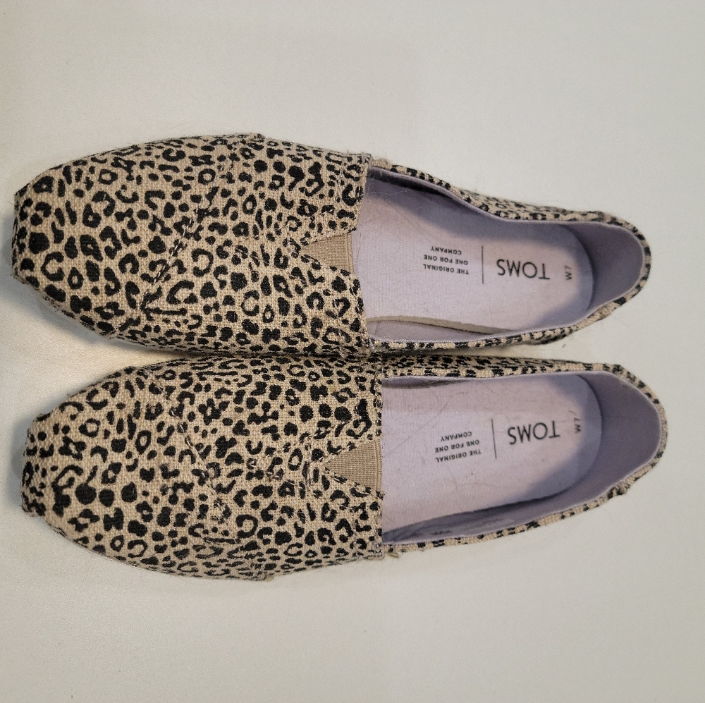 Size 7W - Tom Shoes